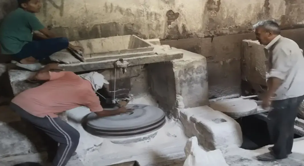 पनचक्की फाइल फोटो (क्रेडिट NEWS-18)