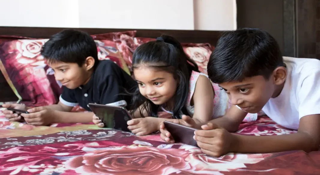 कर्नाटक बच्चों के सोशल मीडिया यूज पर बैन लगाएगा